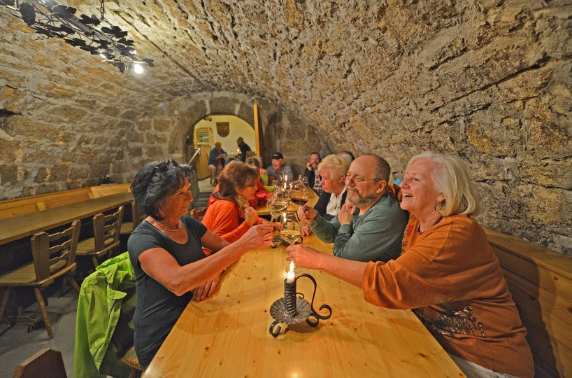 Weinbau und Brennerei Keller