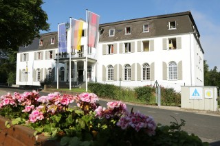  Der Heiligenhof 